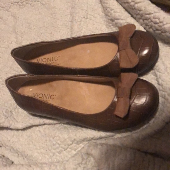 Vionic brown flats size 6.5 - Picture 2 of 5